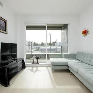 Cozy 2-bedroom In Apartment