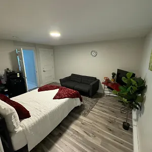 https://choicest-cozy-stay.halifax-hotels.org
