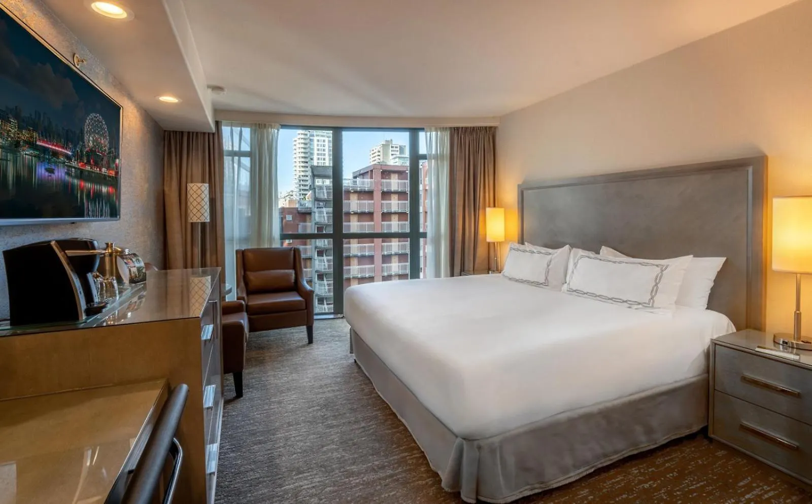 The Parker Hotel And Rooftop Vancouver